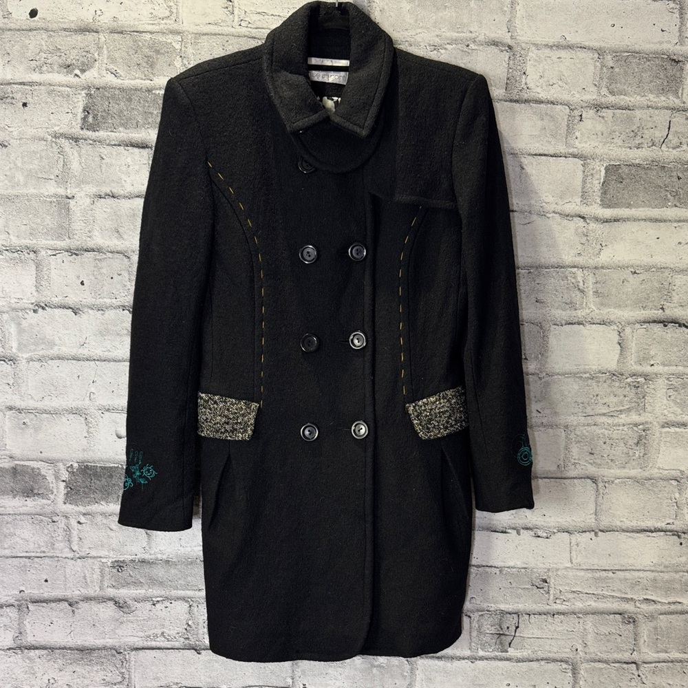 MISE AU POINT Embroidered Lightweight Midi Coat